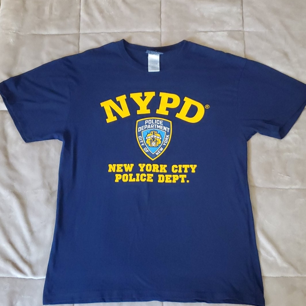 Officially licensed NYPD t-shirt men's large